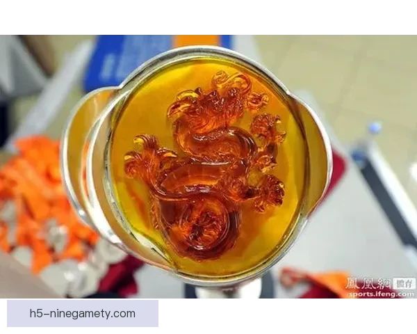 中国超级杯奖杯巡展开启 名宿吉祥物齐亮相